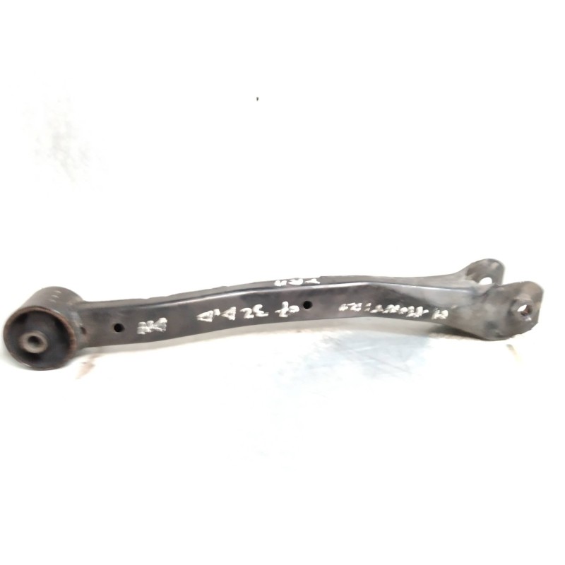 Recambio de brazo suspension inferior trasero derecho para mitsubishi montero (v80/v90) 3.2 di-d intense (3-ptas.) referencia OE