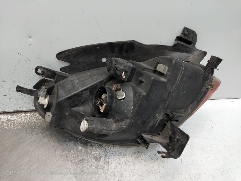 Recambio de faro izquierdo para citroen xsara picasso 2.0 hdi vivace referencia OEM IAM 9631495180 89300190 PARA PULIR