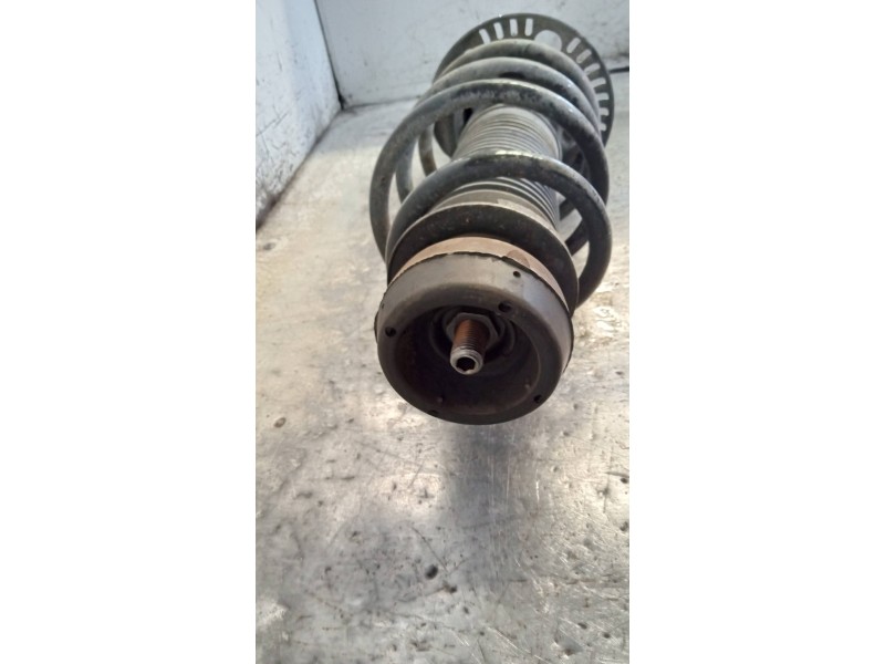 Recambio de amortiguador delantero derecho para seat toledo (kg3) style referencia OEM IAM 6R0413031BA  