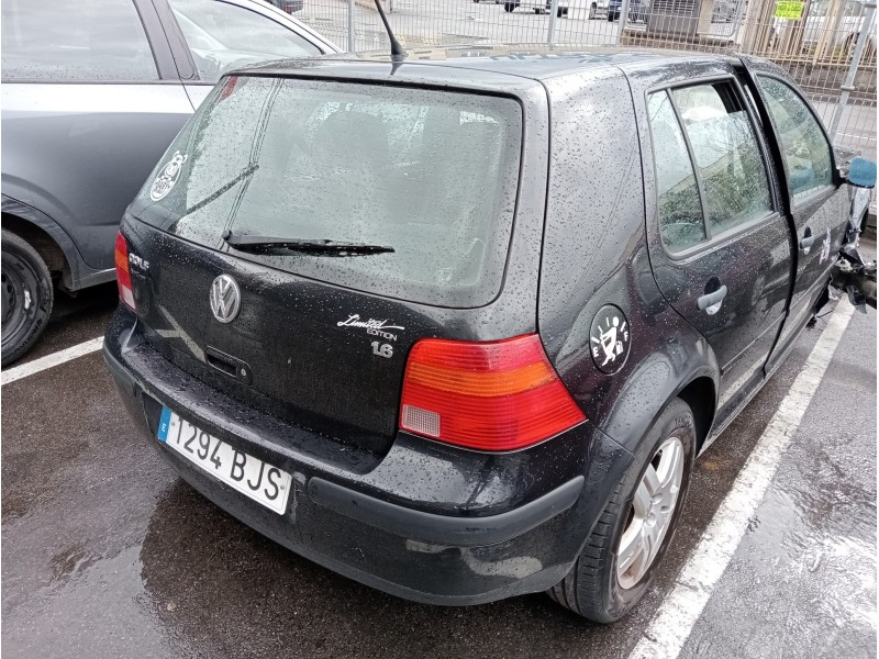 volkswagen golf iv berlina (1j1) del año 2001