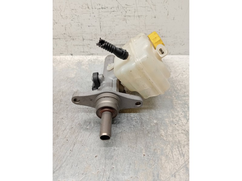 Recambio de bomba freno para volkswagen polo (6r1) advance referencia OEM IAM 6R0611301A  