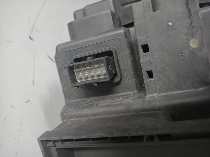 Recambio de faro derecho para saab 9-5 berlina 1.9 tid vector referencia OEM IAM   