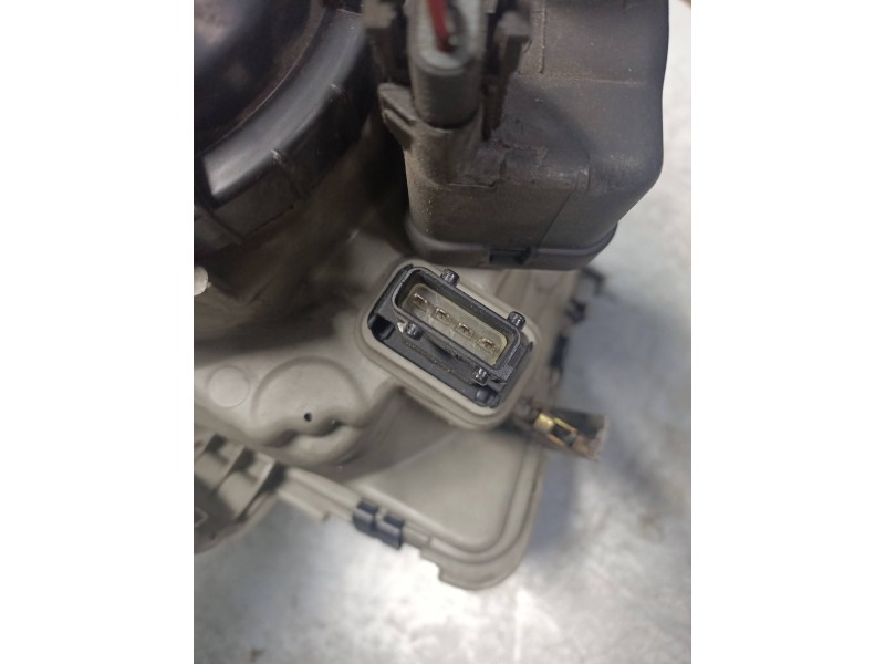 Recambio de faro izquierdo para saab 900 berlina 2.3 s referencia OEM IAM   