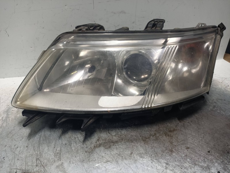 Recambio de faro izquierdo para saab 9-3 berlina 2.2 16v tid cat referencia OEM IAM   