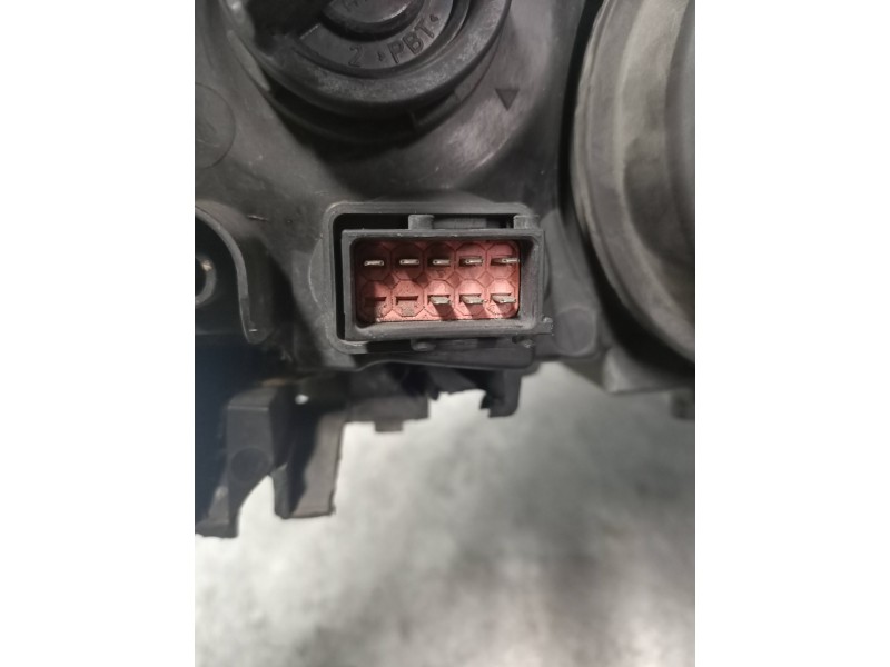 Recambio de faro izquierdo para saab 9-3 berlina 2.2 16v tid cat referencia OEM IAM   
