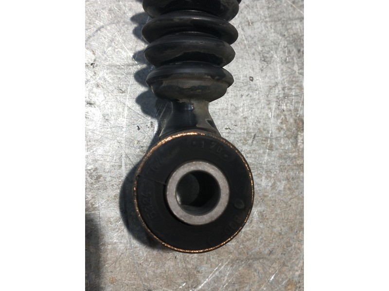 Recambio de amortiguador trasero para peugeot 605 stdt referencia OEM IAM   