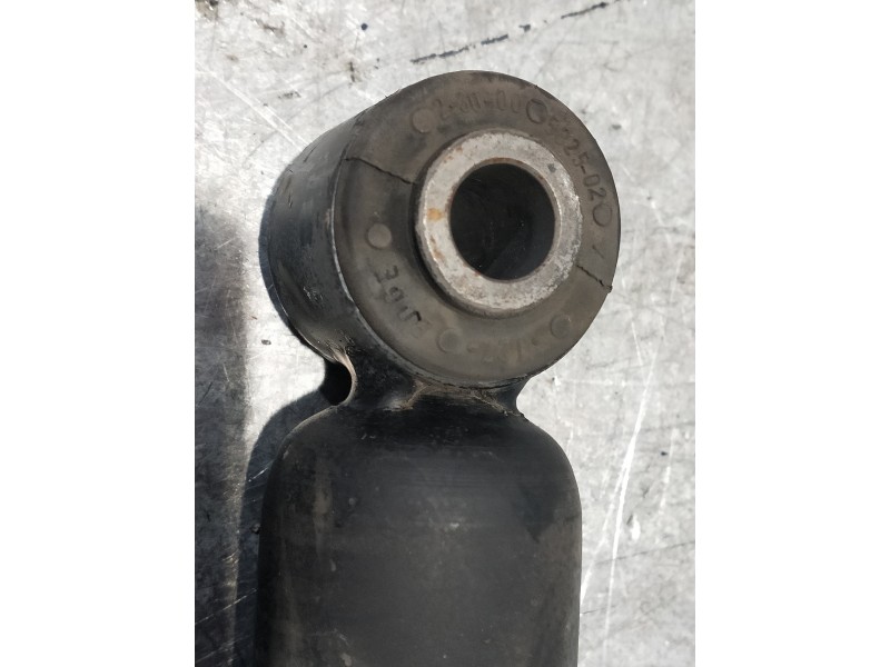 Recambio de amortiguador trasero para peugeot 605 stdt referencia OEM IAM   