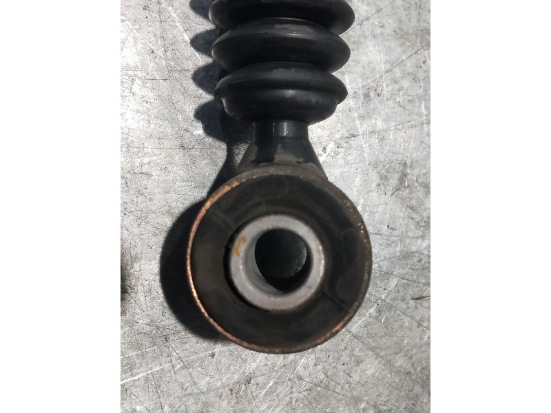 Recambio de amortiguador trasero para peugeot 605 stdt referencia OEM IAM   