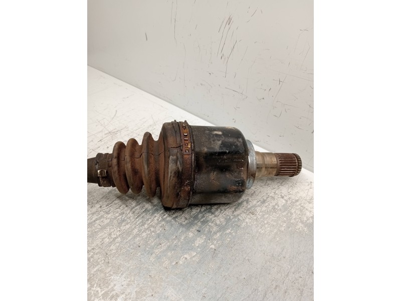 Recambio de transmision delantera izquierda para bmw serie x1 (f48) sdrive18d referencia OEM IAM 864337501 15540010 