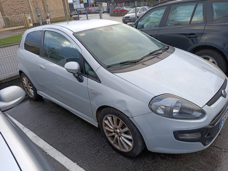 fiat punto (evo) (199) del año 2010
