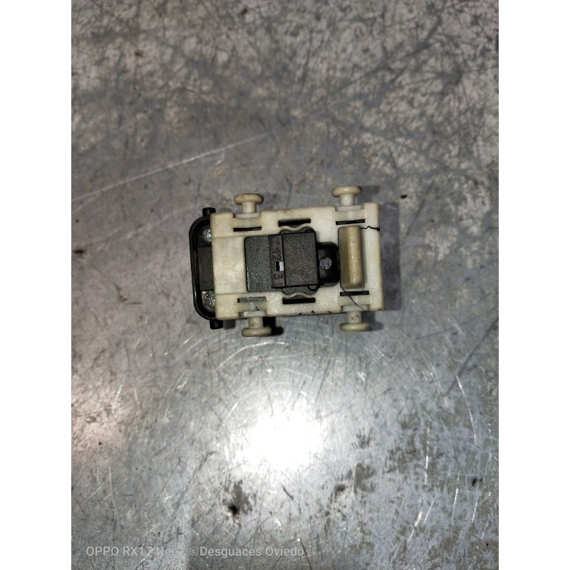 Recambio de mando elevalunas delantero derecho para mercedes clase c (w203) sportcoupe c 220 cdi (203.706) referencia OEM IAM A2