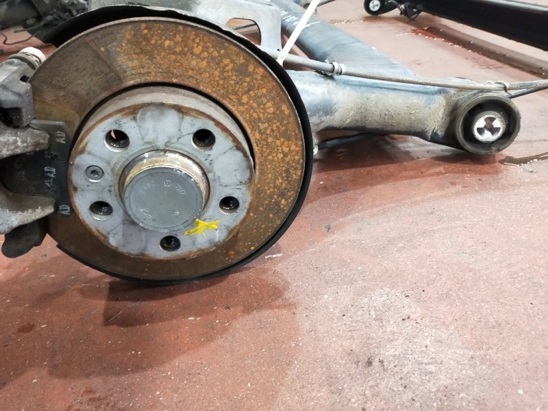 Recambio de puente trasero para volkswagen polo (6r1) advance referencia OEM IAM   DISCO/ABS