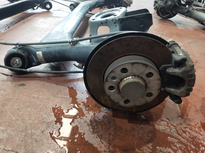 Recambio de puente trasero para volkswagen polo (6r1) advance referencia OEM IAM   DISCO/ABS