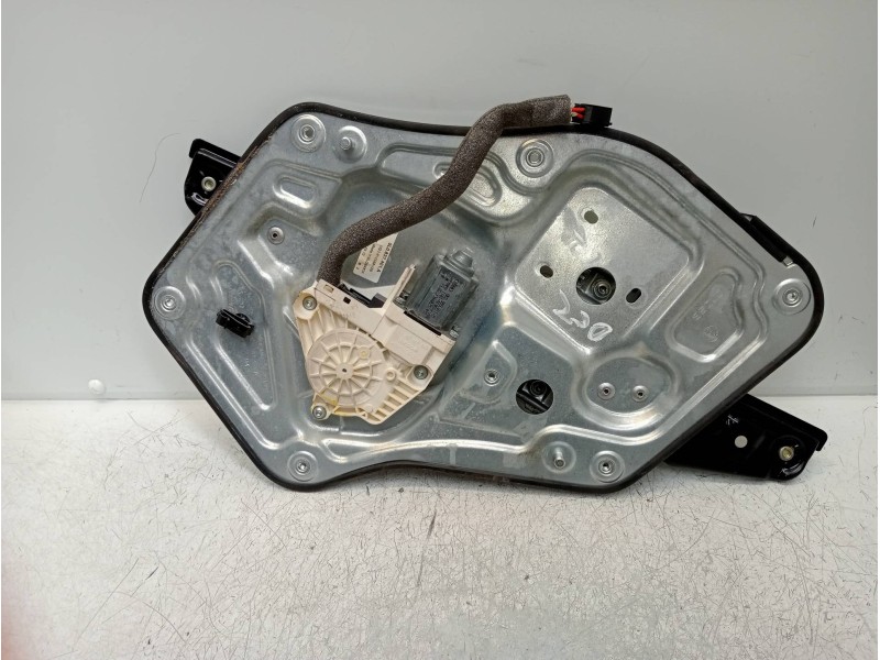 Recambio de elevalunas delantero izquierdo para skoda yeti ambition referencia OEM IAM 5L0837401A  5P