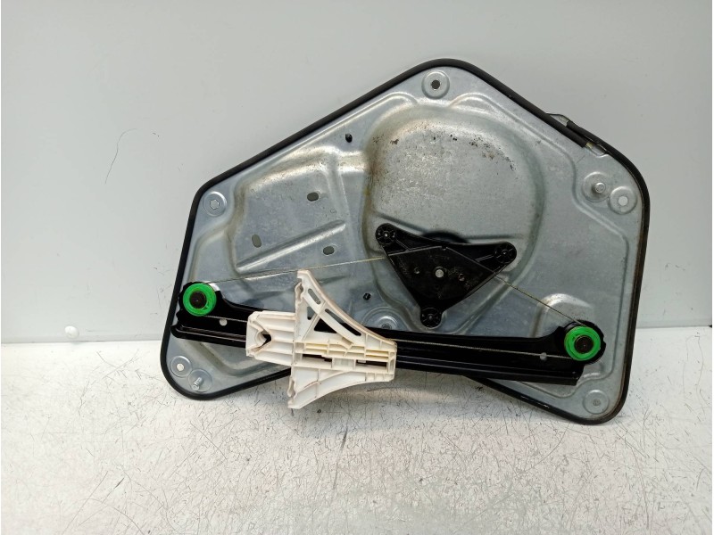 Recambio de elevalunas trasero derecho para skoda yeti ambition referencia OEM IAM 5L0839402B  5P