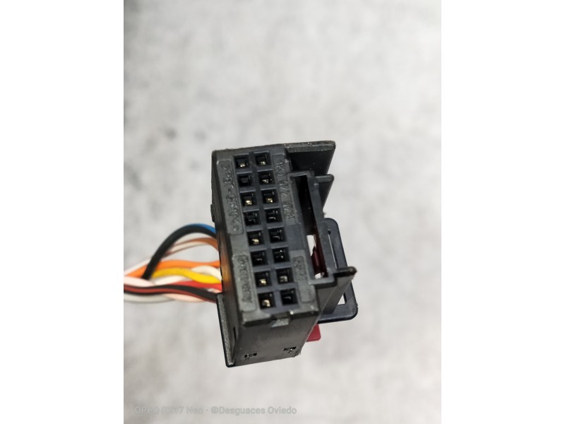 Recambio de retrovisor derecho para skoda yeti ambition referencia OEM IAM ELECTRICO 1 ENCHUFE 8 CABLES