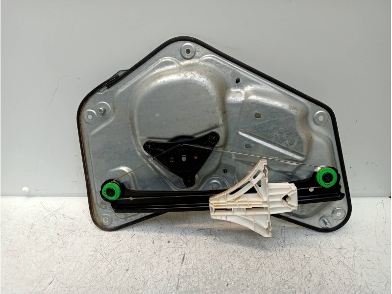 Recambio de elevalunas trasero izquierdo para skoda yeti ambition referencia OEM IAM 5L0839401B  5P