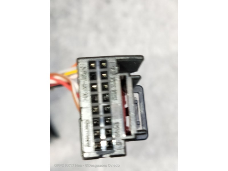 Recambio de retrovisor izquierdo para skoda yeti ambition referencia OEM IAM ELECTRICO 1 ENCHUFE 9 CABLES