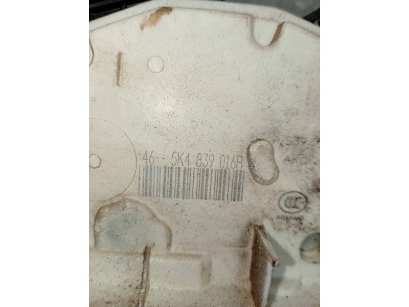 Recambio de motor cierre centralizado trasero derecho para skoda yeti ambition referencia OEM IAM 5K4839016R  5P