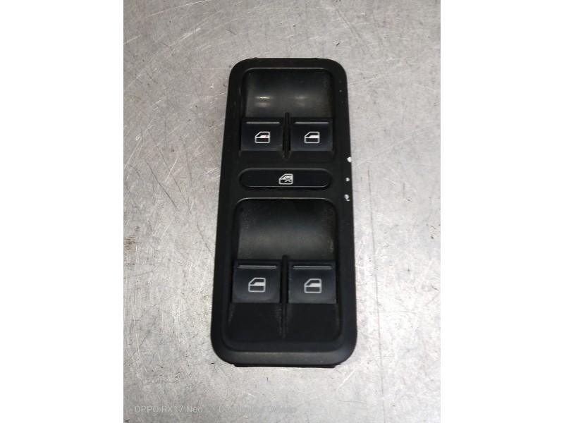Recambio de mando elevalunas delantero izquierdo para skoda yeti ambition referencia OEM IAM 1Z09598588 067201S 5P