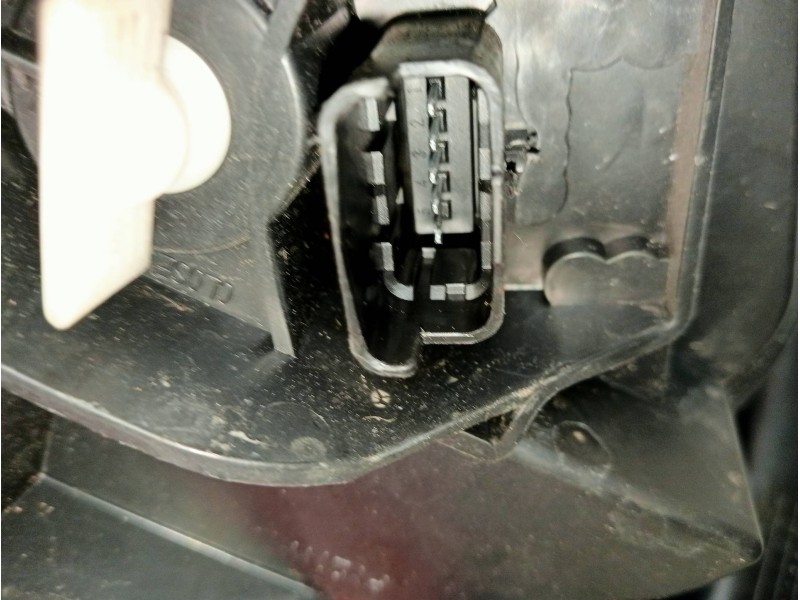 Recambio de piloto trasero izquierdo para renault megane ii berlina 5p authentique referencia OEM IAM 8200413216  