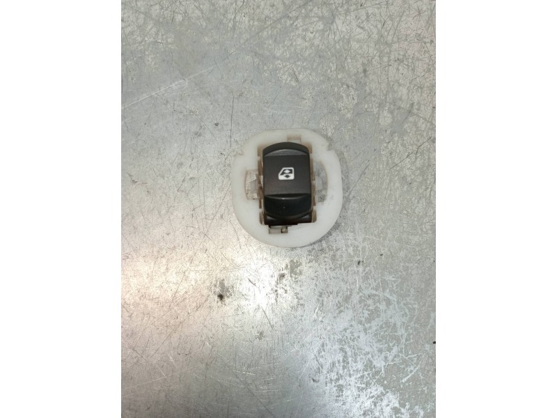 Recambio de mando elevalunas delantero derecho para renault megane ii berlina 5p authentique referencia OEM IAM   