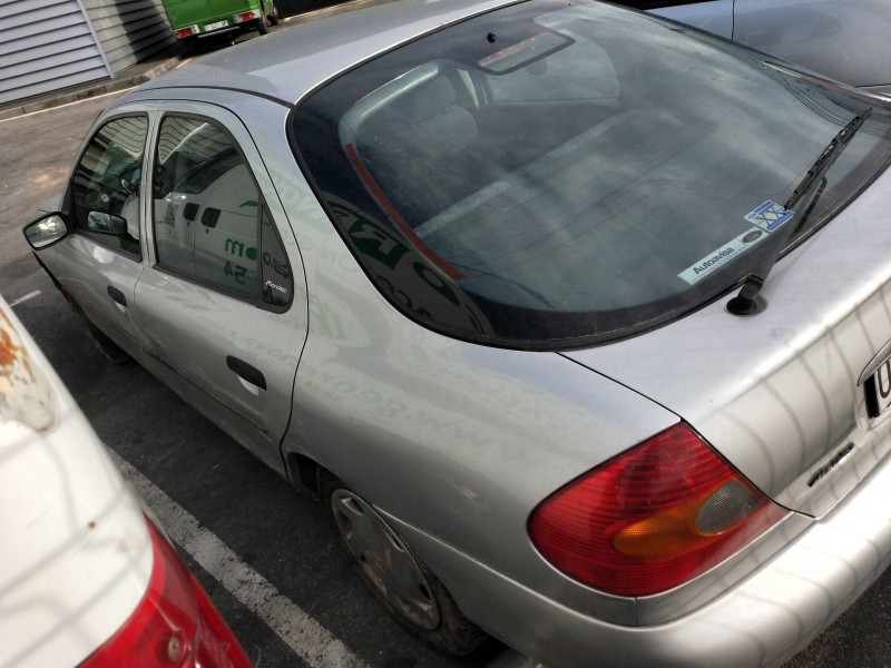 ford mondeo berlina (gd) del año 1999