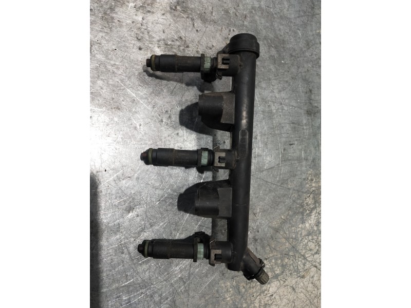 Recambio de rampa inyectora para skoda fabia (5j2 ) urban referencia OEM IAM 03D133329B 830133319K 