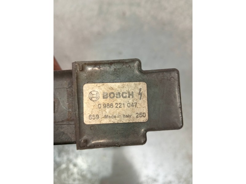 Recambio de bobina encendido para skoda fabia (5j2 ) urban referencia OEM IAM 0986221047  
