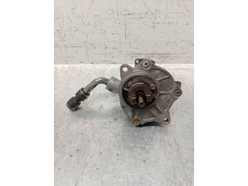 Recambio de depresor freno / bomba vacio para mercedes clase c (w203) sportcoupe c 220 cdi (203.706) referencia OEM IAM A6112300