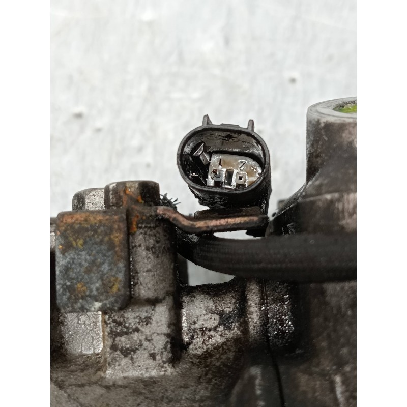 Recambio de compresor aire acondicionado para mercedes clase c (w203) sportcoupe c 220 cdi (203.706) referencia OEM IAM 44722090