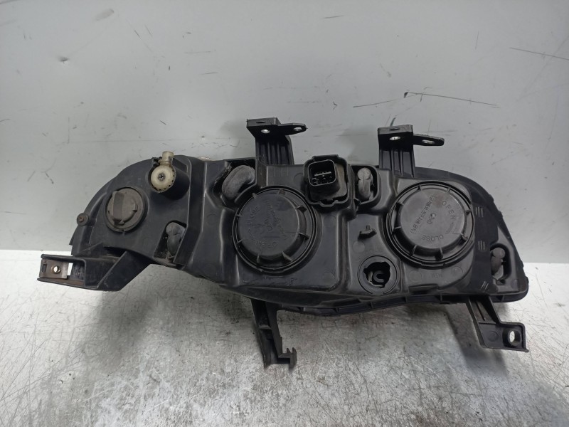 Recambio de faro izquierdo para mg rover mg zs 2.0 td referencia OEM IAM   