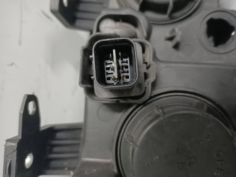 Recambio de faro izquierdo para mg rover mg zs 2.0 td referencia OEM IAM   