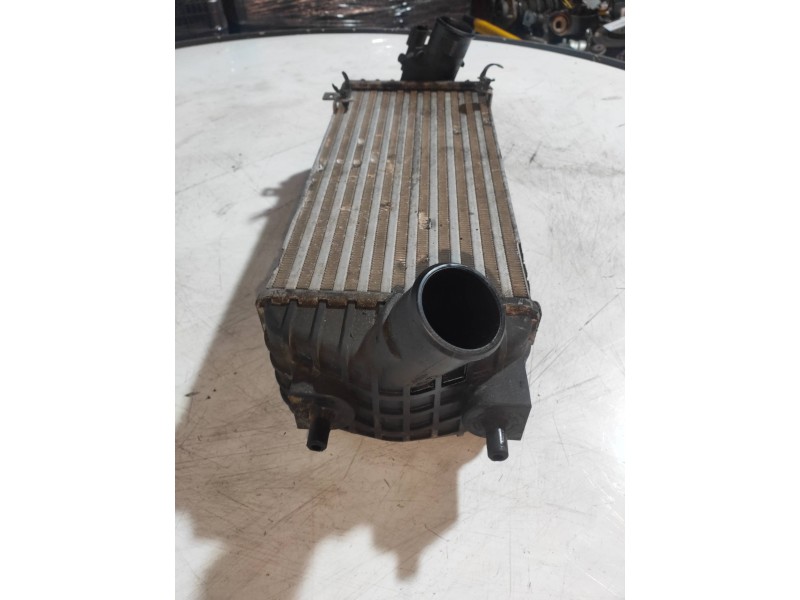 Recambio de intercooler para hyundai i40 cw gl tecno referencia OEM IAM 282702A800  