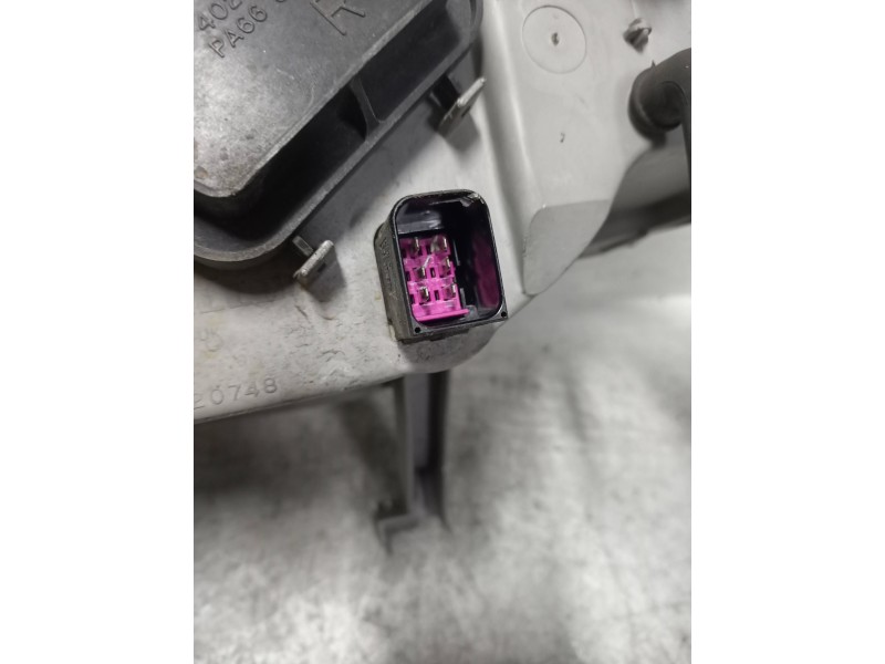 Recambio de faro derecho para mg rover mg zs zs 180 referencia OEM IAM   