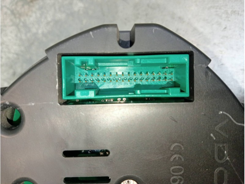 Recambio de cuadro instrumentos para skoda fabia (5j2 ) urban referencia OEM IAM 5J0920811B  