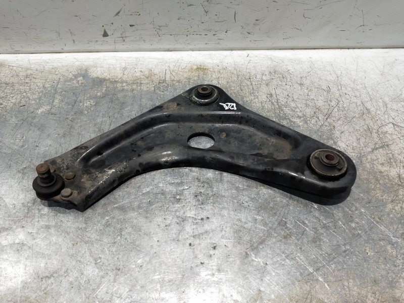 Recambio de brazo suspension inferior delantero izquierdo para peugeot 207 urban referencia OEM IAM   