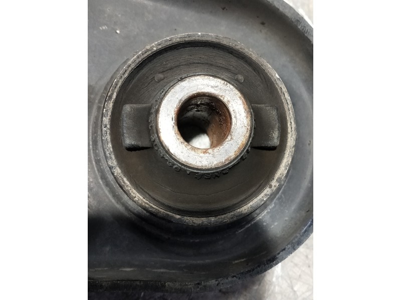 Recambio de brazo suspension inferior delantero izquierdo para peugeot 207 urban referencia OEM IAM   