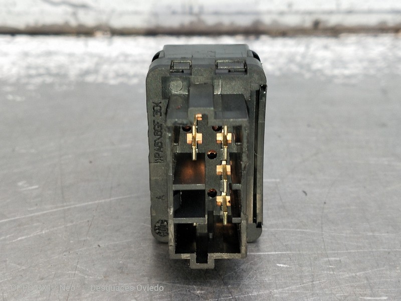 Recambio de mando elevalunas delantero derecho para peugeot 406 berlina (s1/s2) srdt referencia OEM IAM   4P