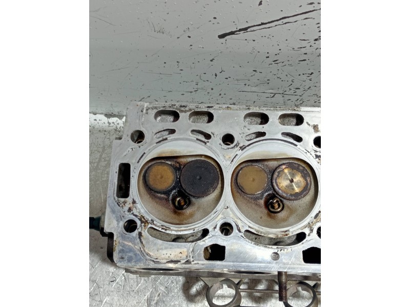 Recambio de culata para skoda fabia (5j2 ) urban referencia OEM IAM BBM ¡OJO! VER FOTOS VÁLVULA GRIPADA