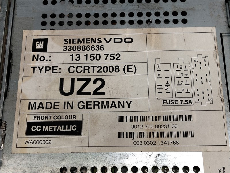 Recambio de sistema audio / radio cd para opel vectra c berlina club referencia OEM IAM 330886636 13150752 