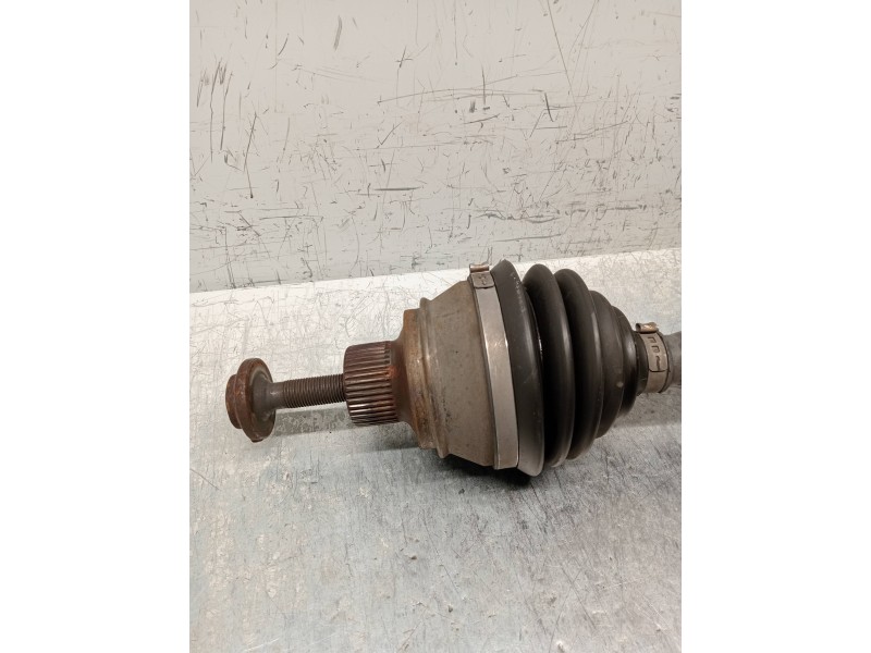 Recambio de transmision delantera izquierda para audi a4 ber. (b8) 2.0 16v tdi referencia OEM IAM 8K0407271Q  