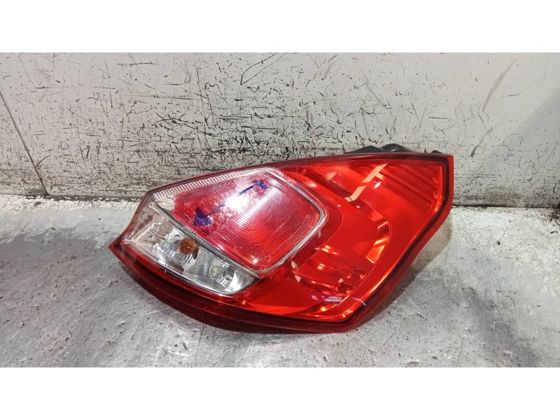 Recambio de piloto trasero derecho para ford fiesta (ccn) 1.25 16v cat referencia OEM IAM C1BB13404A  