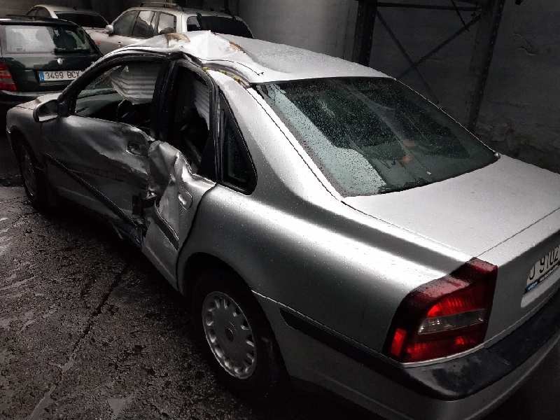 volvo s80 berlina del año 1999
