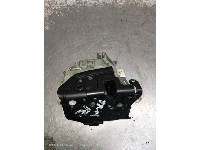 Recambio de motor cierre centralizado trasero izquierdo para audi a4 ber. (b8) 2.0 16v tdi referencia OEM IAM 8K0839015C  4P
