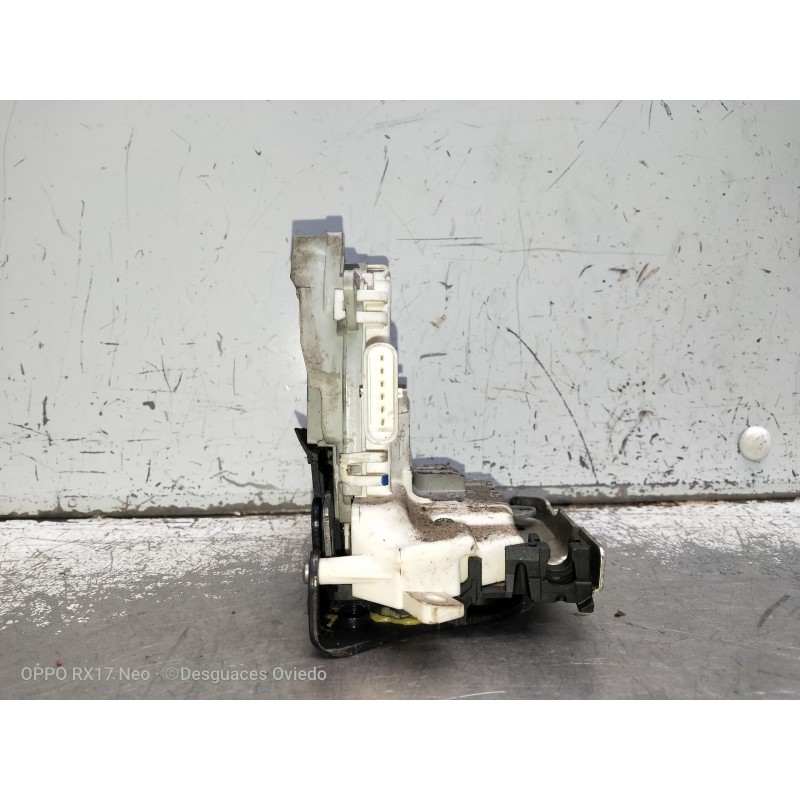 Recambio de motor cierre centralizado trasero izquierdo para audi a4 ber. (b8) 2.0 16v tdi referencia OEM IAM 8K0839015C  4P