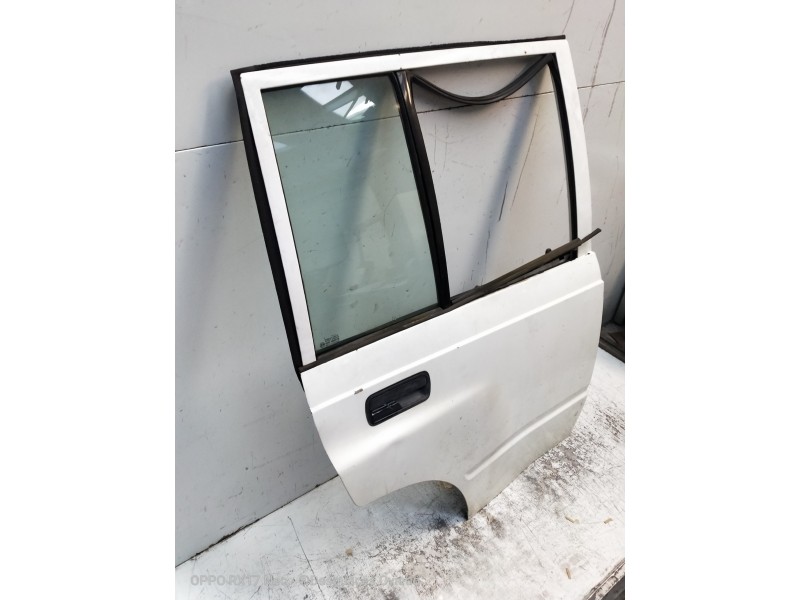 Recambio de puerta trasera derecha para santana 350 2.0 hdi referencia OEM IAM   4P