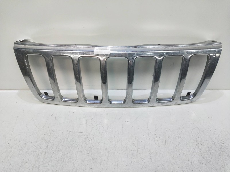 Recambio de rejilla delantera para jeep gr.cherokee (wj/wg) 3.1 td cat referencia OEM IAM   