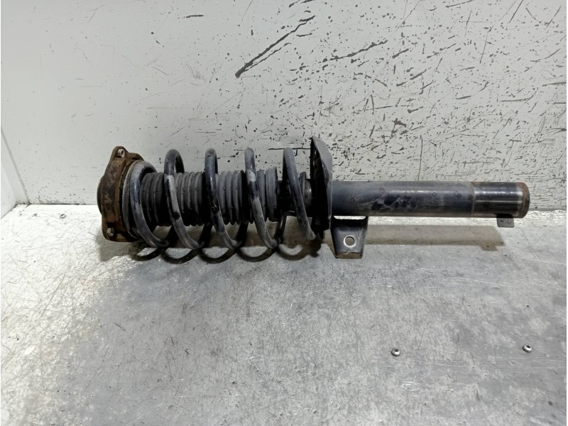 Recambio de amortiguador delantero derecho para skoda yeti ambition referencia OEM IAM 1K0413031BK  