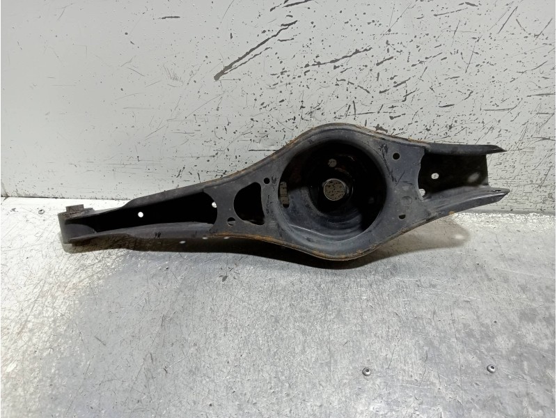 Recambio de brazo suspension inferior trasero derecho para skoda yeti ambition referencia OEM IAM   